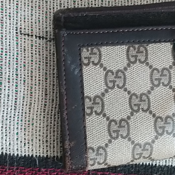 Vintage Gucci women's wallet - Picture 9 of 10